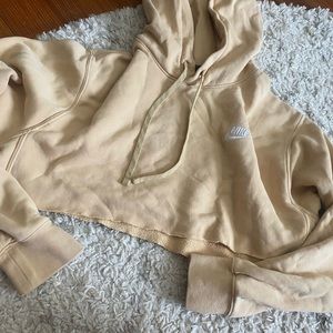 Crop Nike sweatshirt